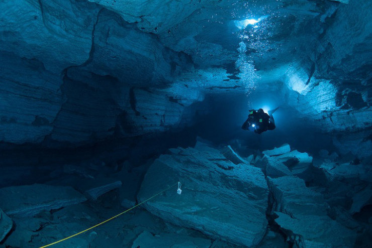 A maior caverna subaqutica da Rssia 05