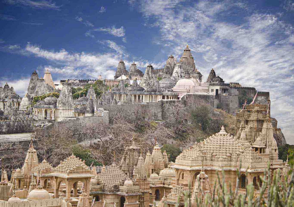 Uma colina com mais de mil templos, na ndia