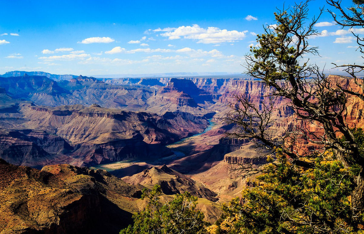 Como o desfiladeiro do Grand Canyon foi formado?