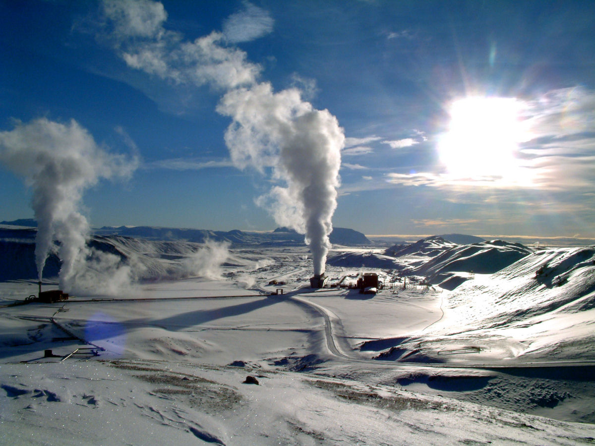 O sucesso econômico da Islândia é o resultado do aproveitamento das fontes geotérmicas naturais