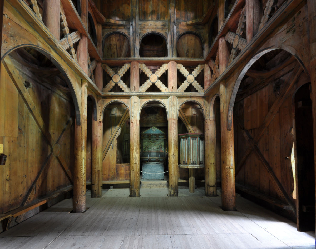 A bela igreja de madeira construída sem um único prego em Borgund, na Noruega 21