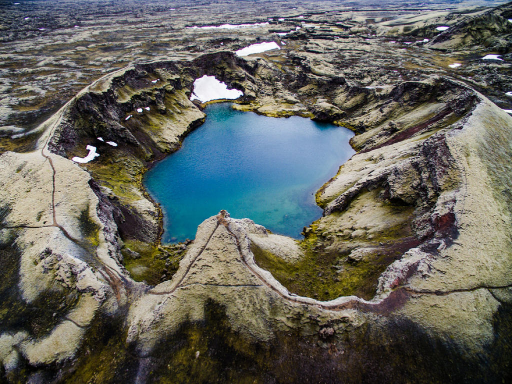 38 razões para visitar a Islândia com um Drone 08