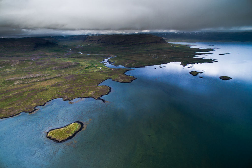 38 razões para visitar a Islândia com um Drone 12
