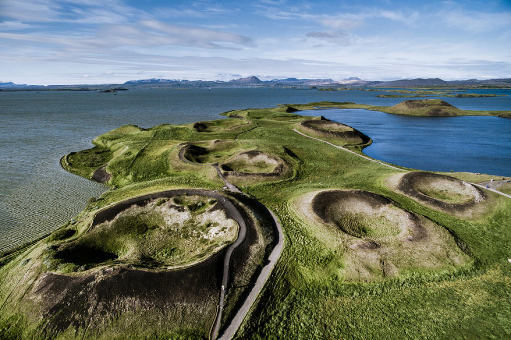 38 razões para visitar a Islândia com um Drone 13