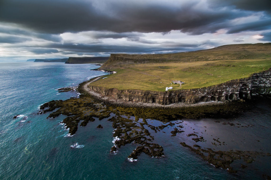 38 razões para visitar a Islândia com um Drone 24