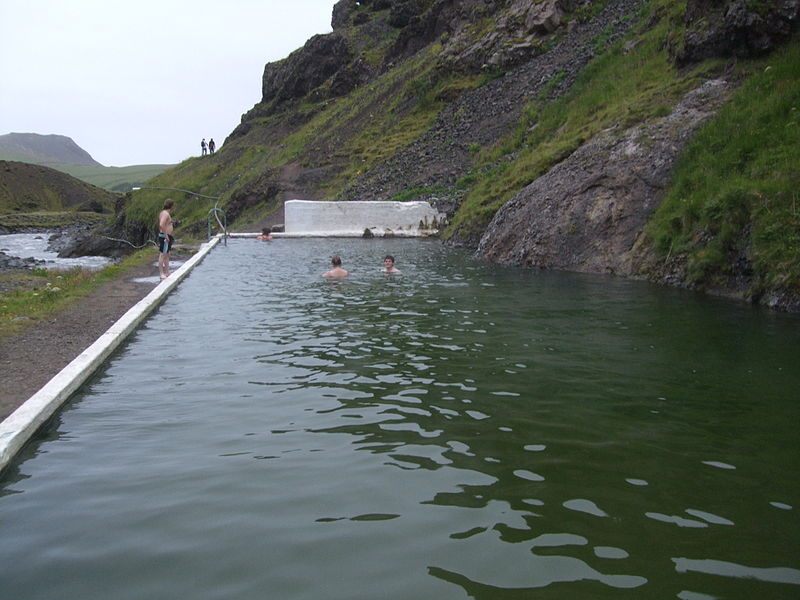 Seljavallalaug, a piscina mais antiga da Islndia
