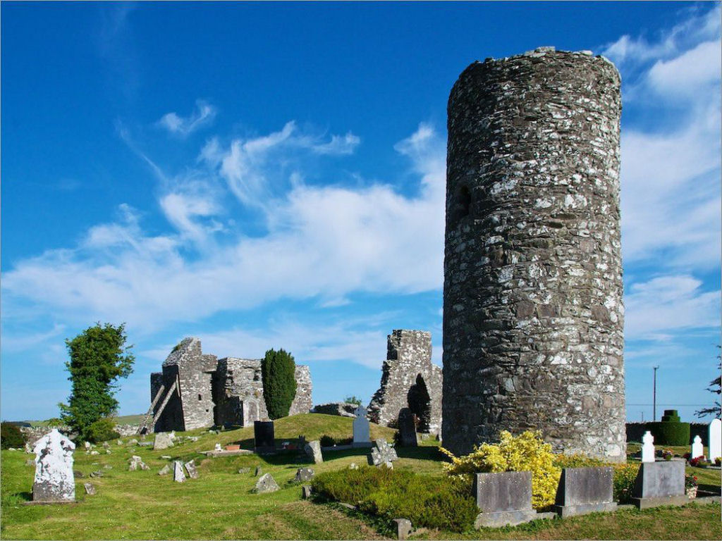 Cloigtheach: os campanários redondos da Irlanda