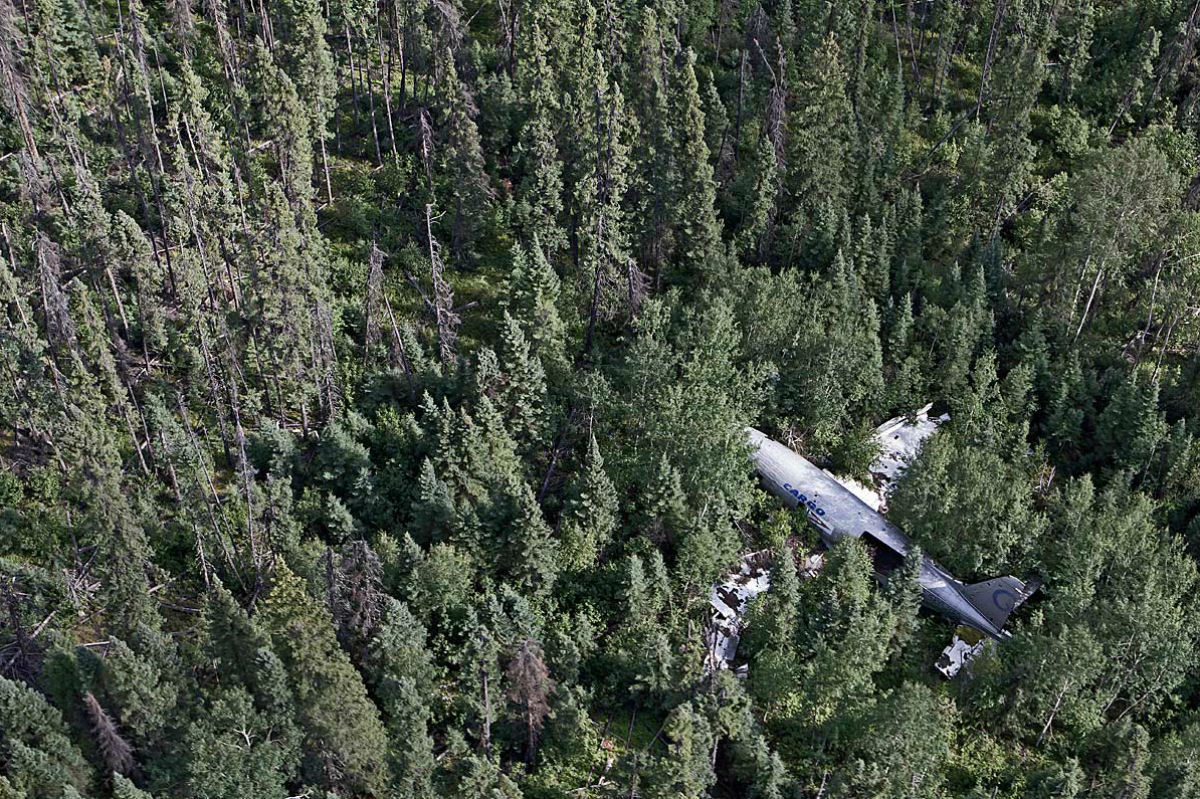 Destroços de aviões encontrados em locais remotos e exóticos 10