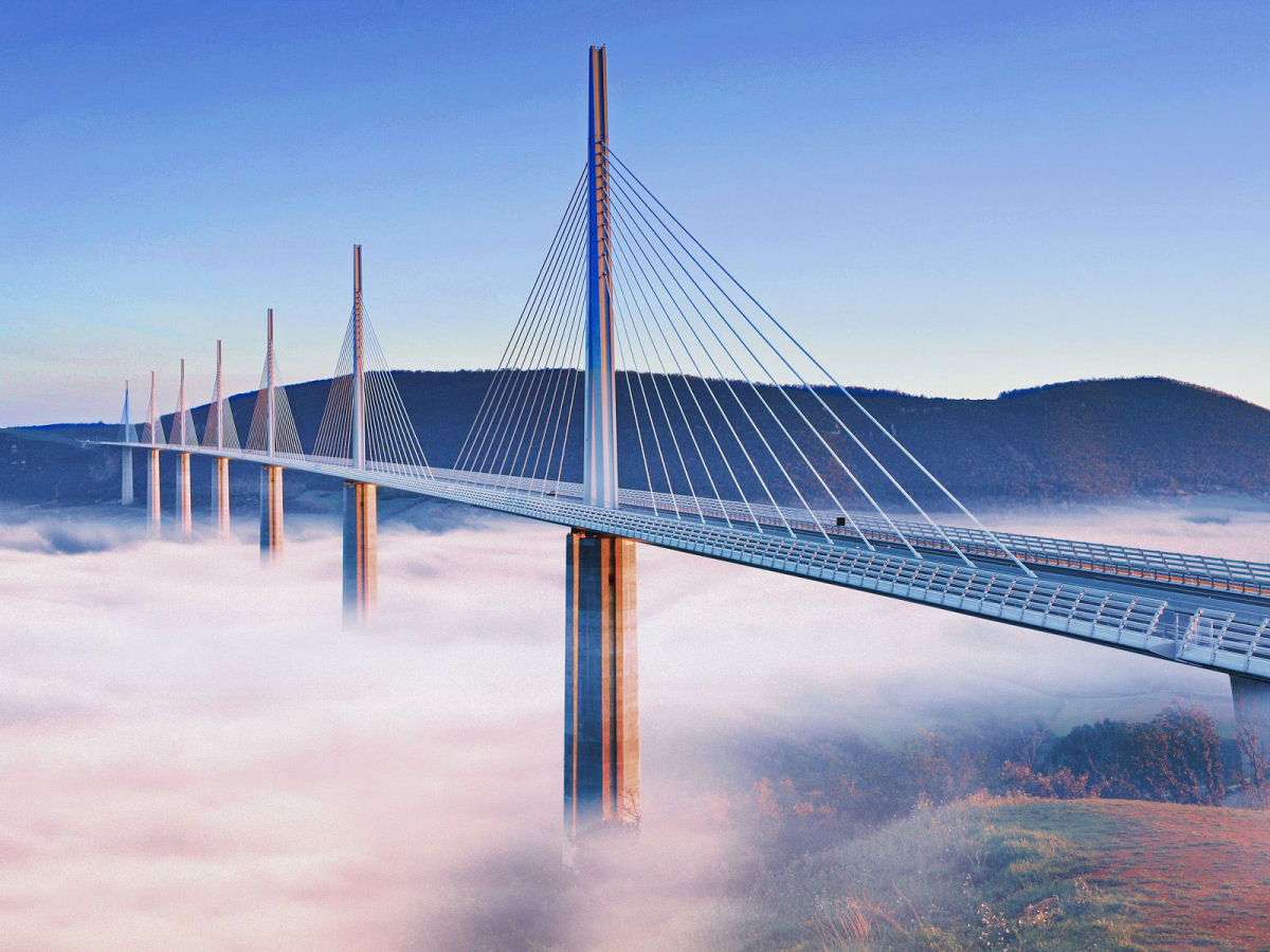 Viaduto de Millau: a ponte estaiada mais alta do mundo