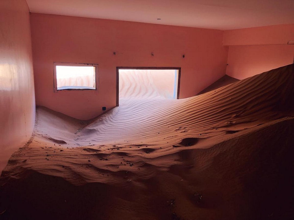 Al Madam: a aldeia fantasma enterrada na areia 06
