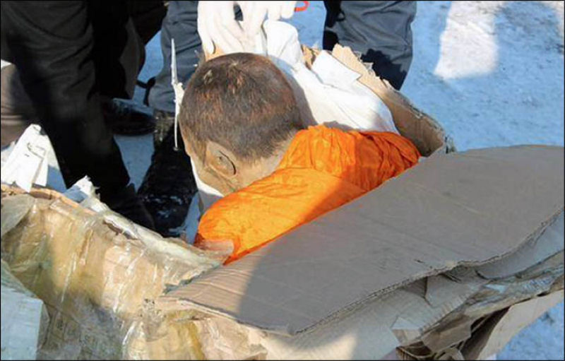 Budistas sustentam que monge “mumificado” está meditando há 200 anos em estado de iluminação