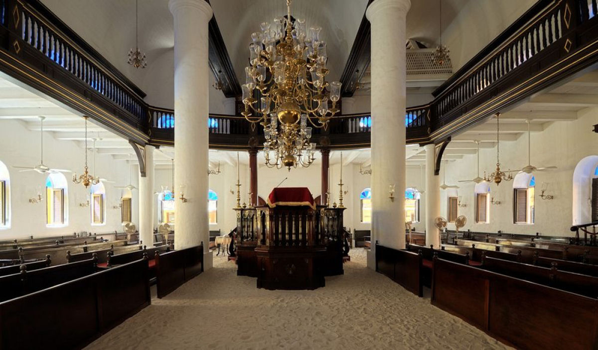 Os pisos cobertos de areia das sinagogas do Caribe