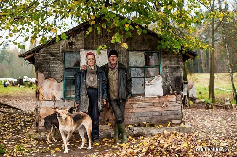 Eremitas bielorrussos vivem h 20 anos sem gs, eletricidade e gua encanada 54