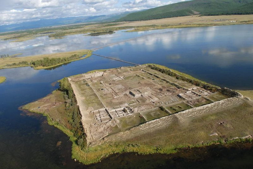 A misteriosa fortaleza de Por-Bazhyn, na Sibéria