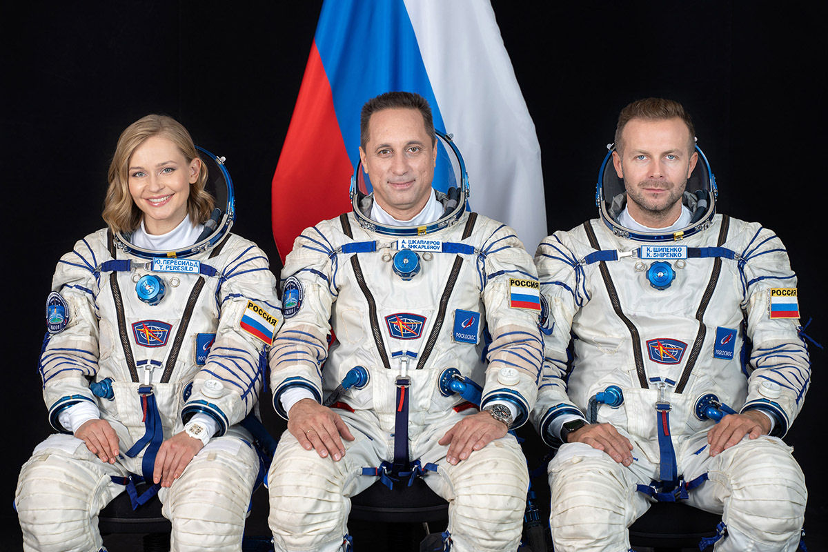 Atriz e diretor russos chegam à ISS para rodar cenas de um filme