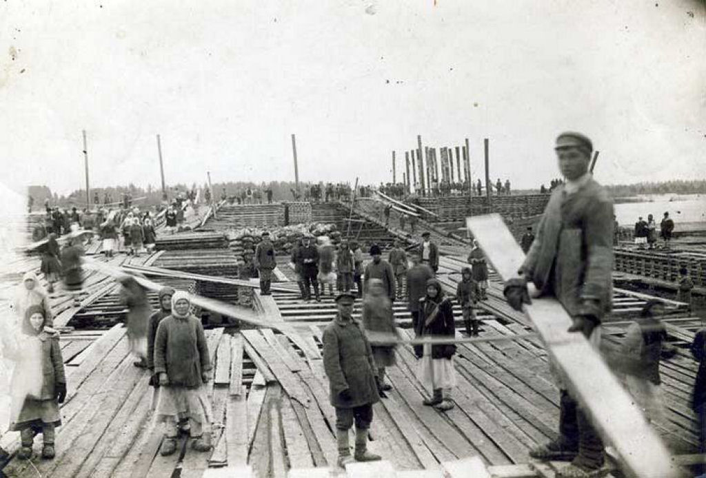 Belianas: os barcos de madeira gigantes da Rússia