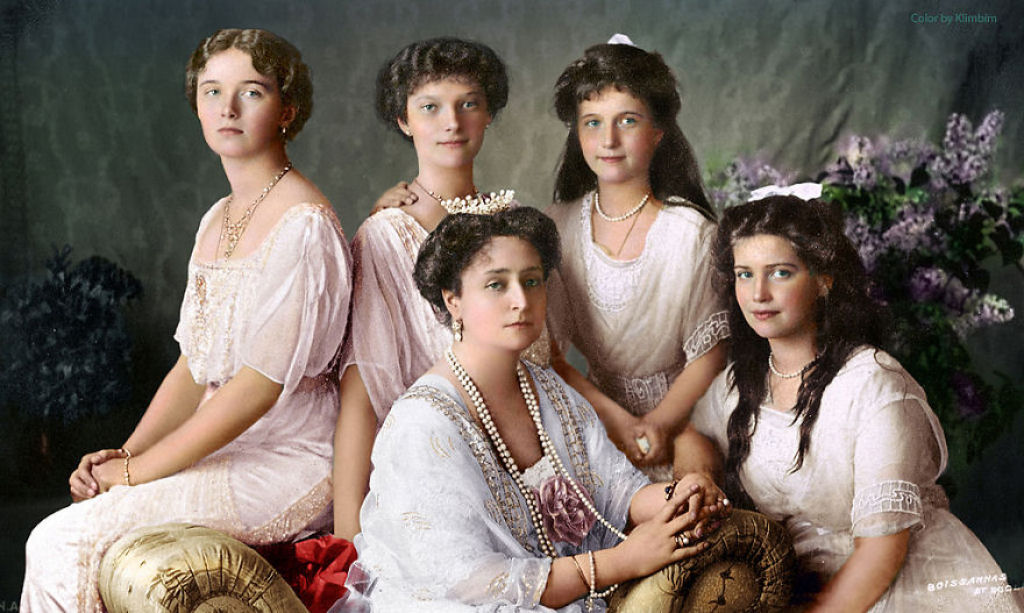 Fotos antigas colorizadas revelam a vida do povo russo entre 1900 e 1965 08