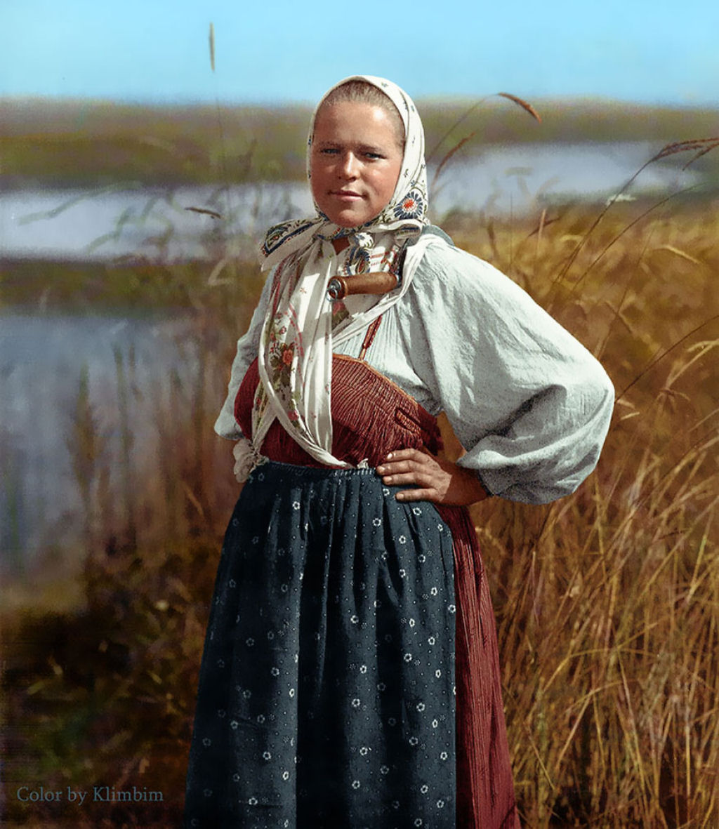 Fotos antigas colorizadas revelam a vida do povo russo entre 1900 e 1965 32