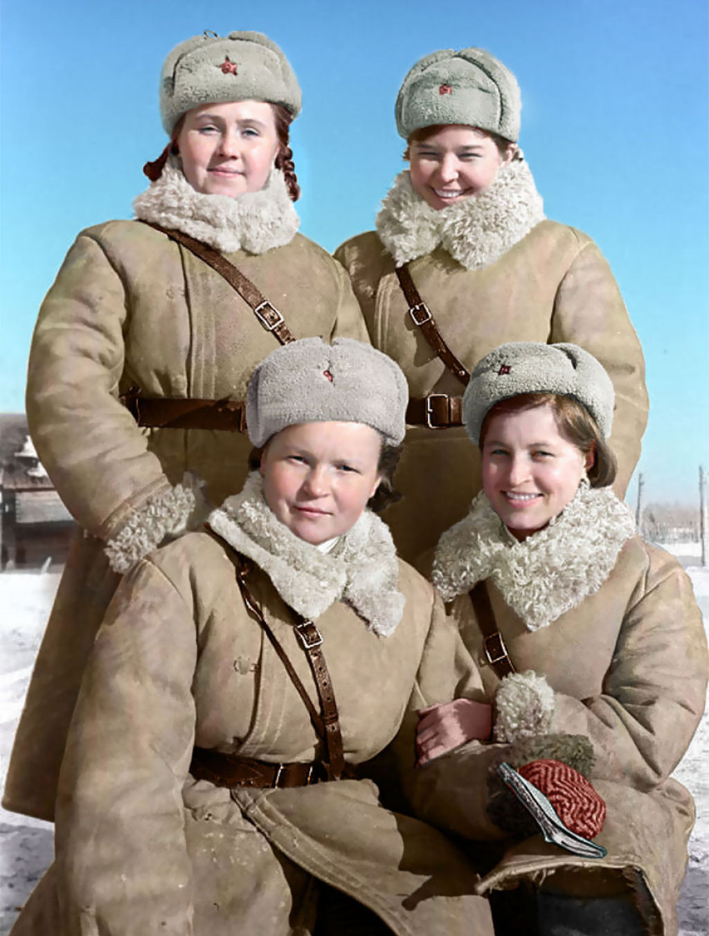 Fotos antigas colorizadas revelam a vida do povo russo entre 1900 e 1965 46