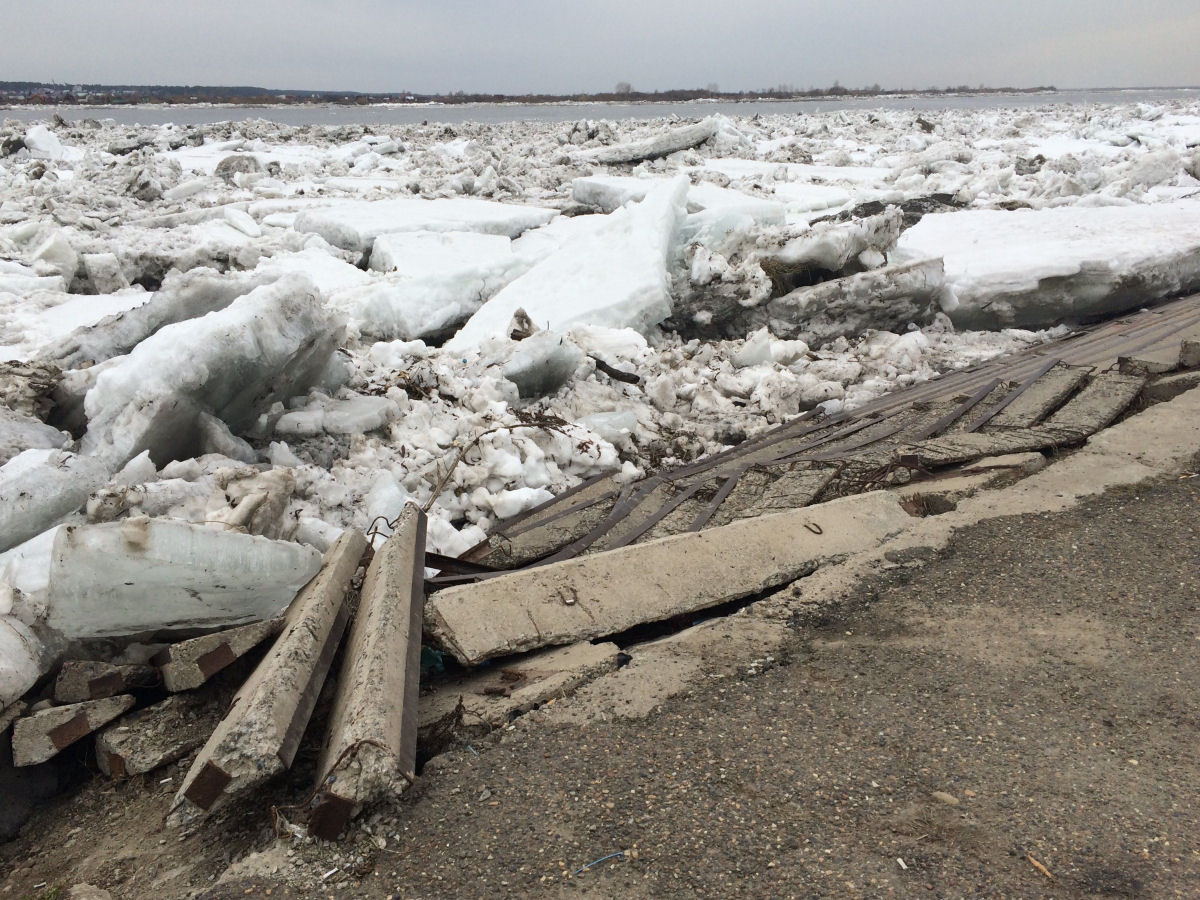 Quando o gelo engole a terra: o impressionante transbordamento dos rios na Sibéria