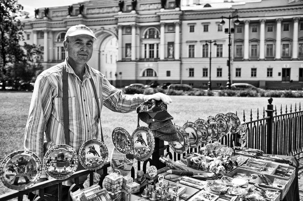 Fotógrafo documentou russos de 1 a 100 anos em sua fantástica série 52
