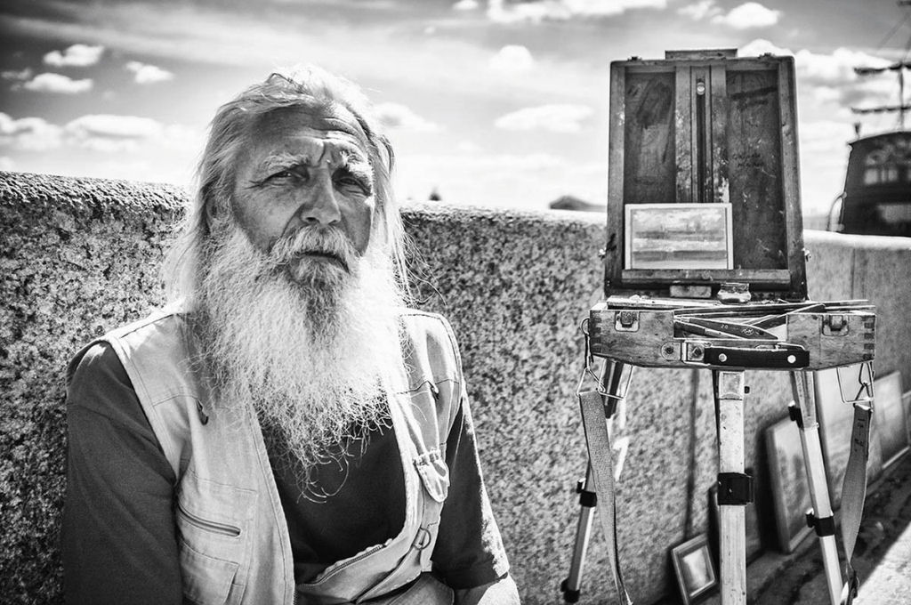 Fotógrafo documentou russos de 1 a 100 anos em sua fantástica série 65