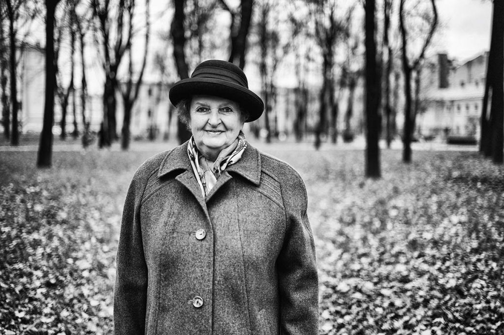 Fotógrafo documentou russos de 1 a 100 anos em sua fantástica série 73