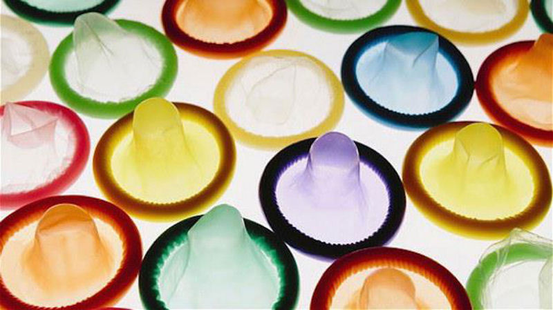 Adolescentes inventam um preservativo que muda de cor ao detectar doenas sexualmente transmissveis 01