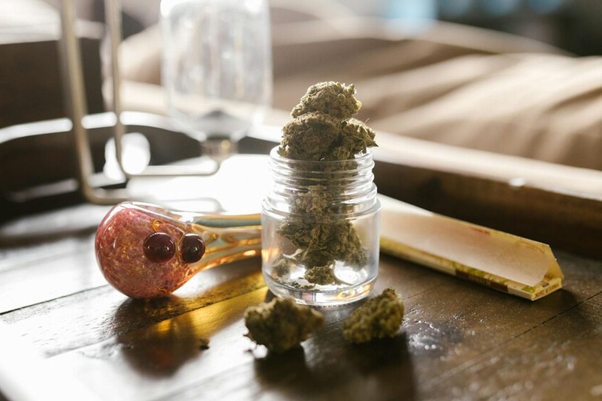 Existe uma enorme discrep�ncia entre o que pensamos que a maconha medicinal faz e o que ela realmente faz