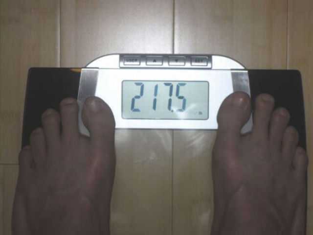Personal Trainer engorda 30 kg voluntariamente para experimentar obesidade 19