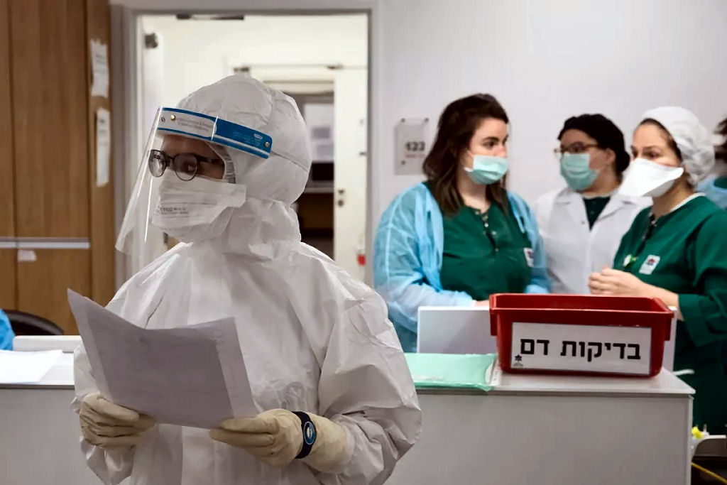 Pesquisadores israelenses anunciaram um novo tratamento efetivo contra o coronavirus