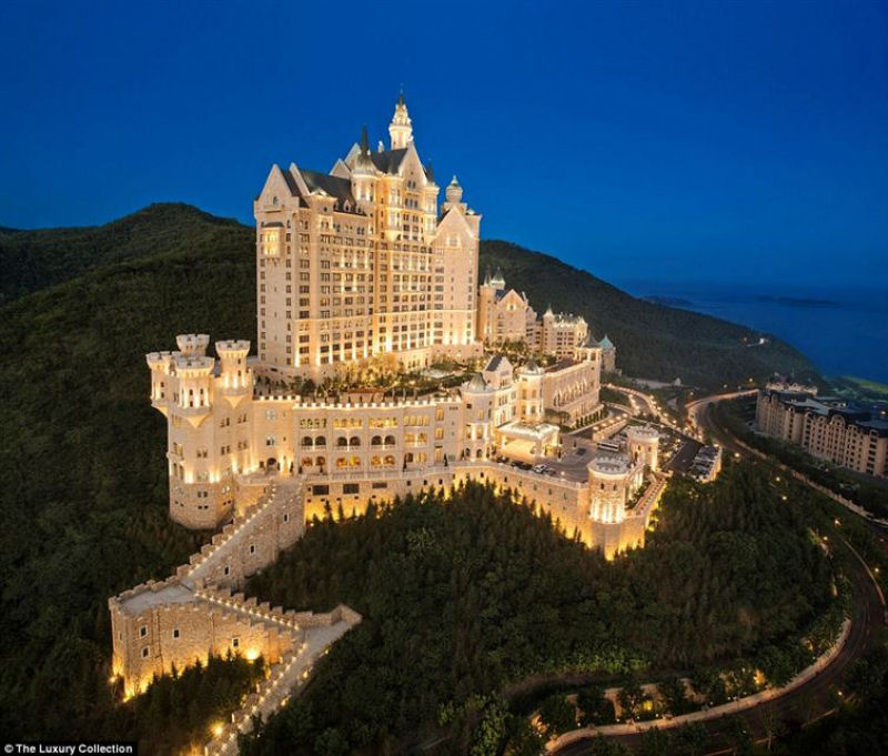 Um hotel na China que confundiríamos perfeitamente com um castelo