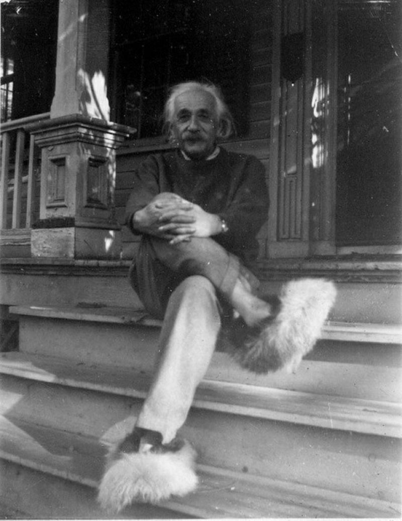 Einstein e sua pantufas.