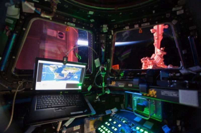 O interior da cpula na Estao Espacial Internacional.