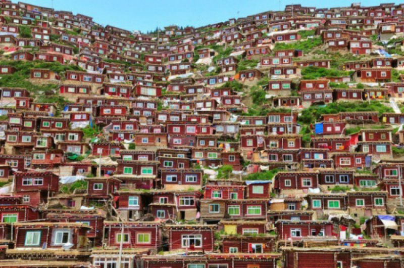 Uma vila tibetana.