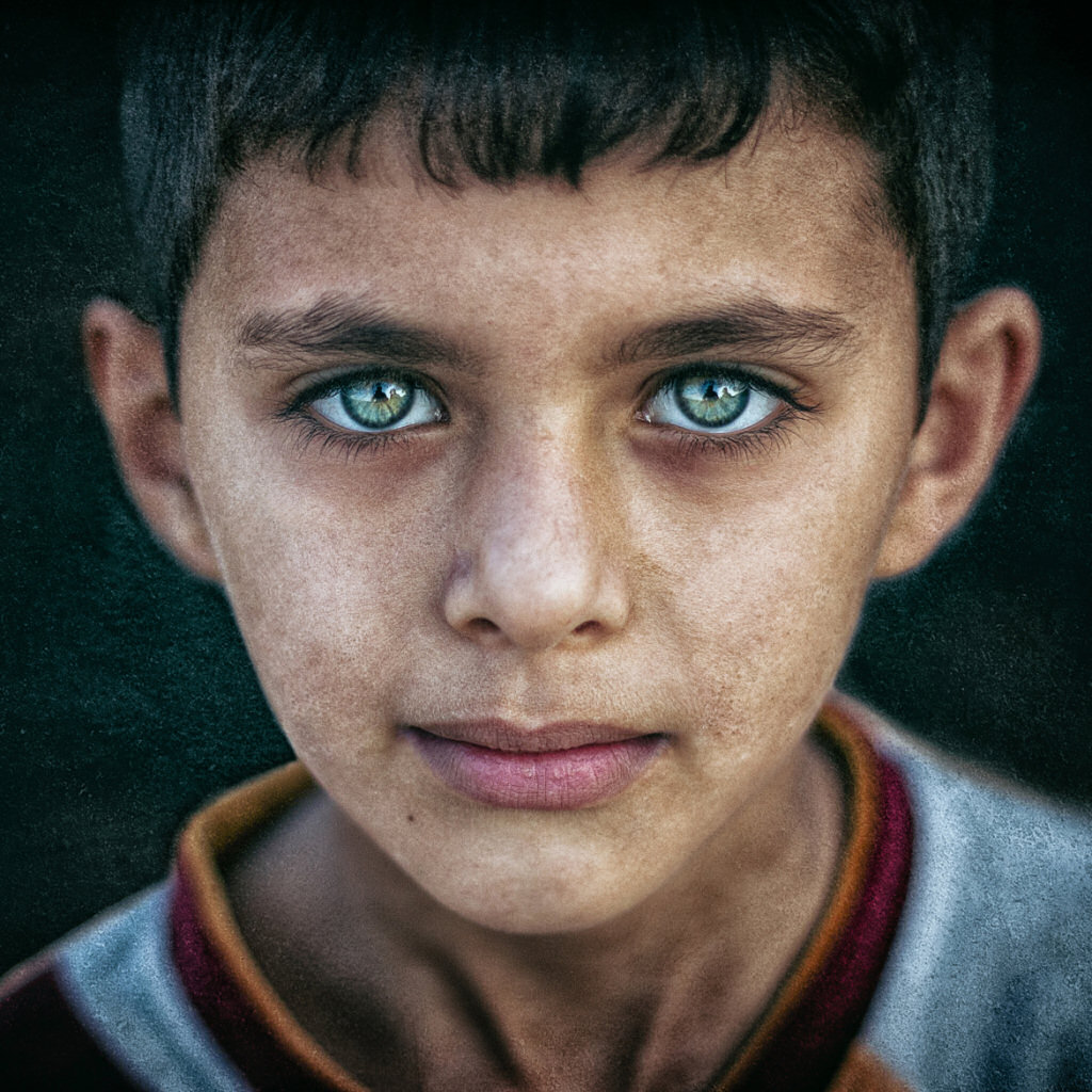 Olhos que escutam histrias. Por Mohammed Sattar.
