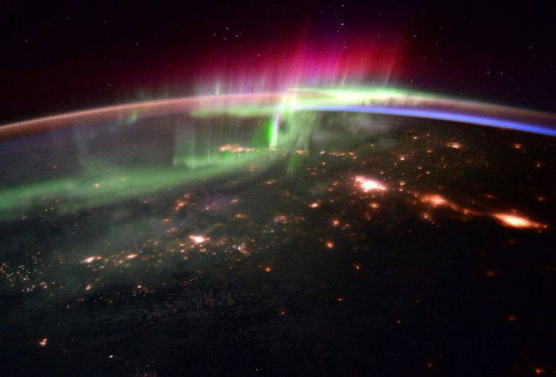 Imagem da aurora boreal tomada desde a Estao Espacial Internacional.