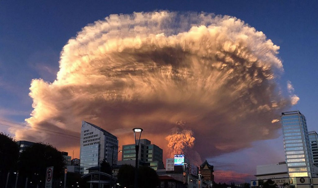 Erupção do vulcão Calbuco no Chile.