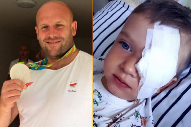 Piotr Malachowski, medalhista de prata no lanamento do disco nos Jogos do Rio, leiloou sua medalha para ajudar Olek, de 3 anos. O menino sofria de retinoblastoma, um tumor maligno na retina. A medalha foi comprada por bilionrios poloneses por US $ 126.000.