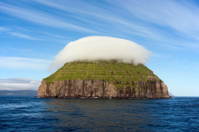 Esta ilha tem a sua própria nuvem.