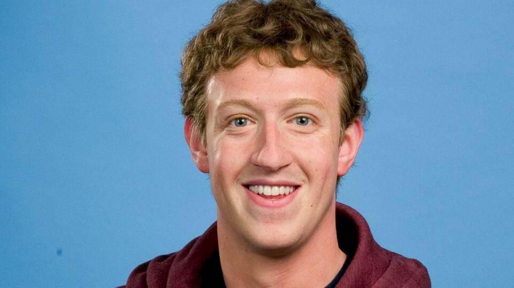 Ah, eu estou maluco! A estátua de cera de Mark Zuckerberg parece mais viva do que ele.