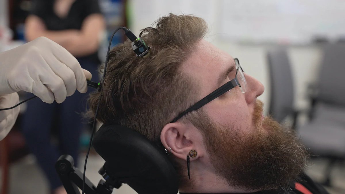 Cientistas usam implantes cerebrais para ajudar pacientes a recuperar sua independncia