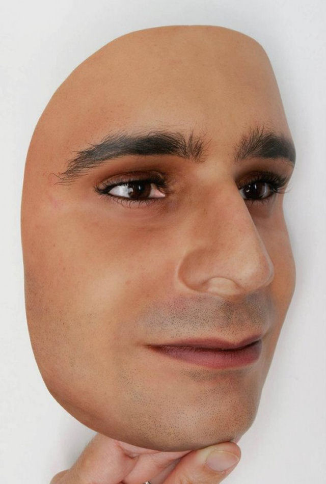 Empresa japonesa cria uma mscara 3D clone de seu rosto 06