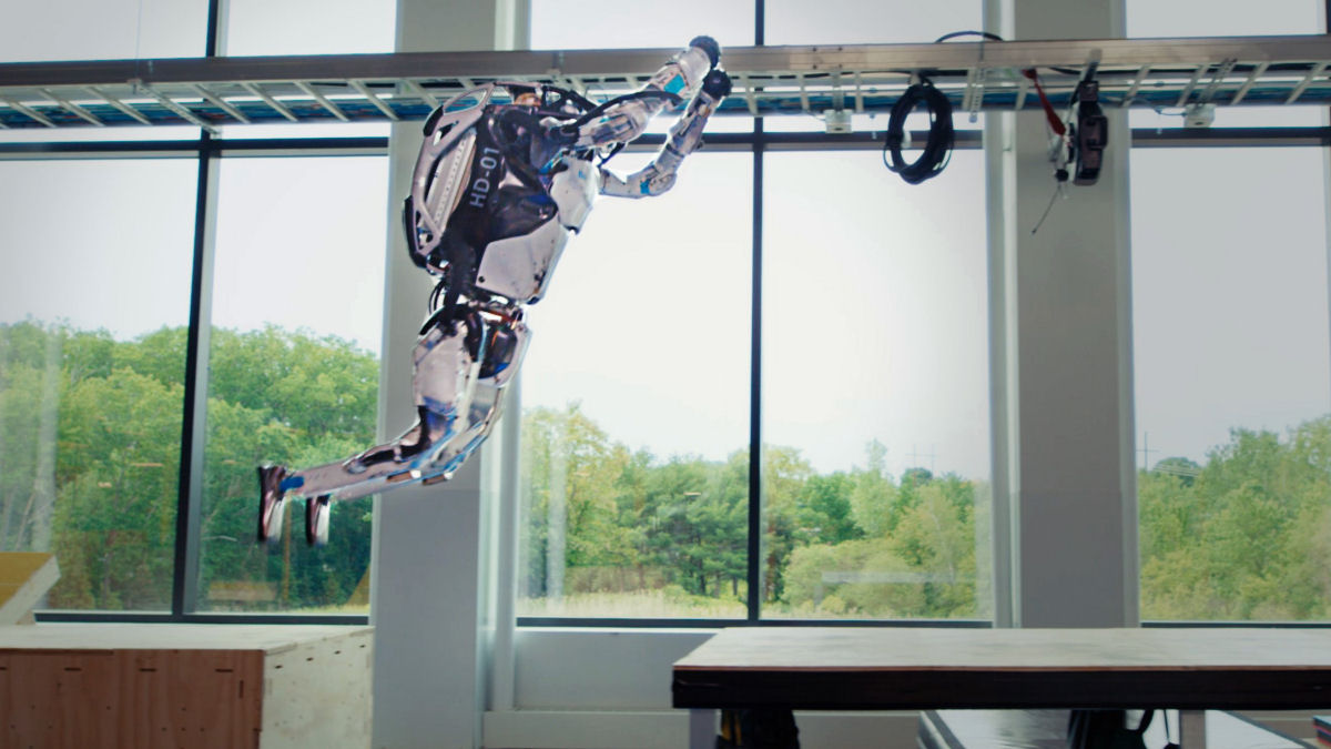 40 anos de evoluo dos robs ambulantes da Boston Dynamics