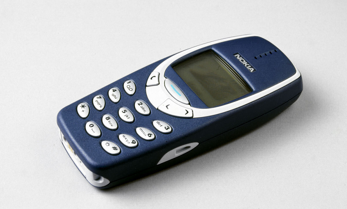 Aps 17 anos a Nokia vai relanar o 3310, o celular mais amado do mundo