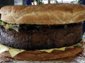 O maior hambúrguer do mundo pesa 95,5 kg 