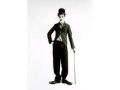Chaplin dança o passo Moonwalk de Michael Jackson
