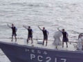Espetáculo bizarro da guarda costeira japonesa 