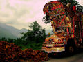 Arte dos coloridos caminhões paquistaneses