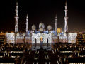 Espetacular projeção mapeada na grande mesquita de Sheikh Zayed em Abu Dhabi